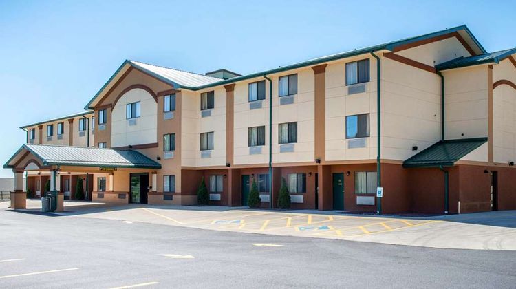 Quality Inn Meadville Exterior