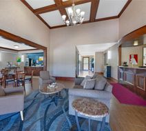 Quality Inn Meadville Lobby