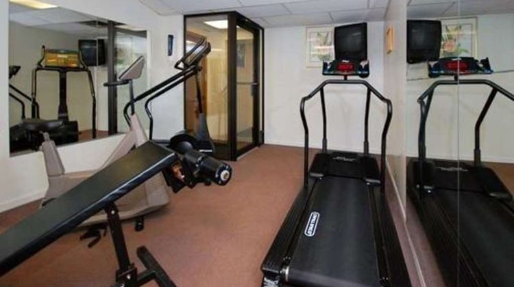 Quality Inn Pittsburgh Airport Health
