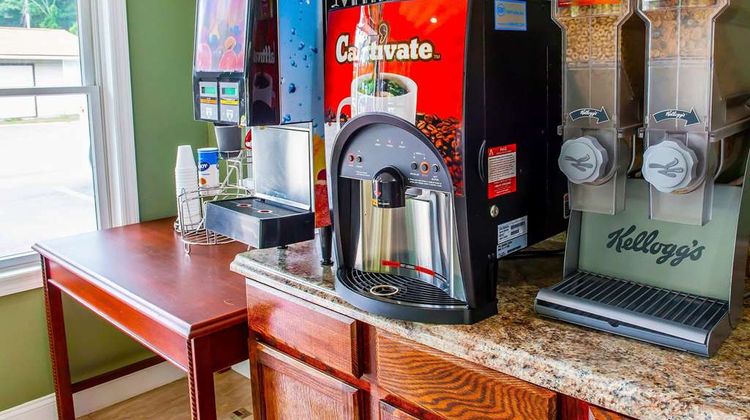 Econo Lodge Jefferson Hills Hwy 51 Restaurant