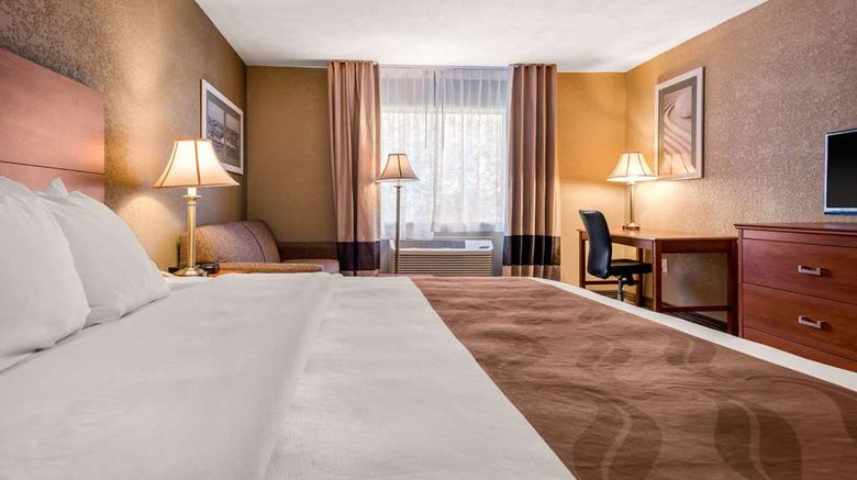 <b>Quality Inn And Suites New Castle Suite</b>. Images powered by <a href="https://iceportal.shijigroup.com/" title="IcePortal" target="_blank">IcePortal</a>.