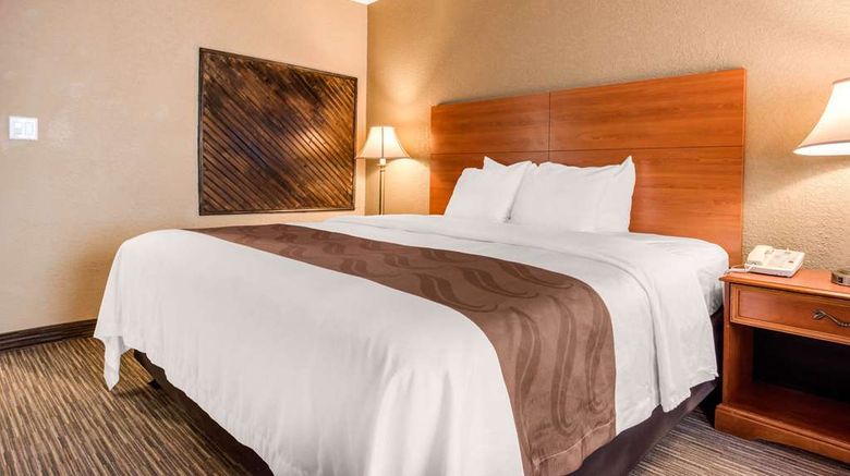 <b>Quality Inn And Suites New Castle Suite</b>. Images powered by <a href="https://iceportal.shijigroup.com/" title="IcePortal" target="_blank">IcePortal</a>.