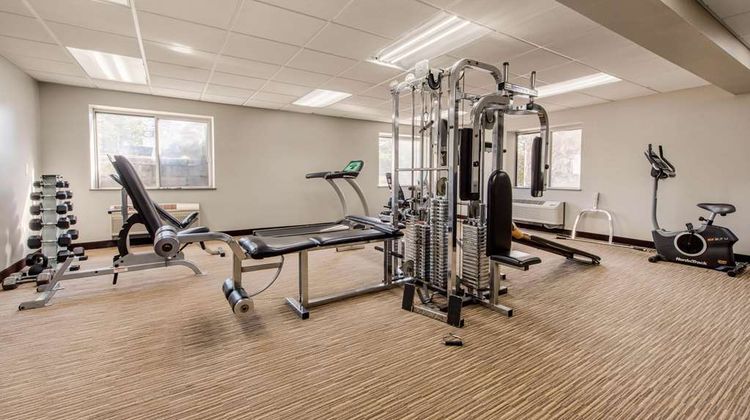 Quality Inn And Suites New Castle Health