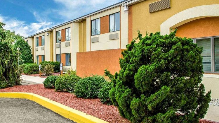 Econo Lodge Harrisburg Exterior