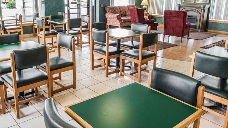 <b>Quality Inn Waynesburg Restaurant</b>. Images powered by <a href="https://iceportal.shijigroup.com/" title="IcePortal" target="_blank">IcePortal</a>.