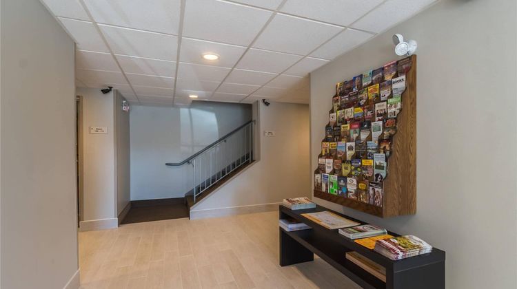 Econo Lodge Harrisburg Lobby