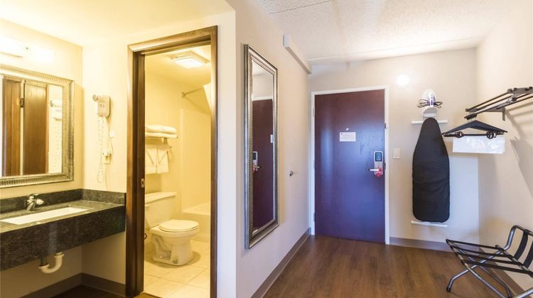 Econo Lodge Harrisburg Room