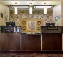 Comfort Inn & Suites Lobby