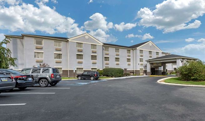 Comfort Inn & Suites Exterior
