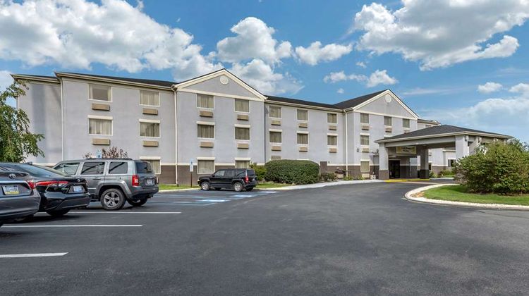 Comfort Inn & Suites Exterior