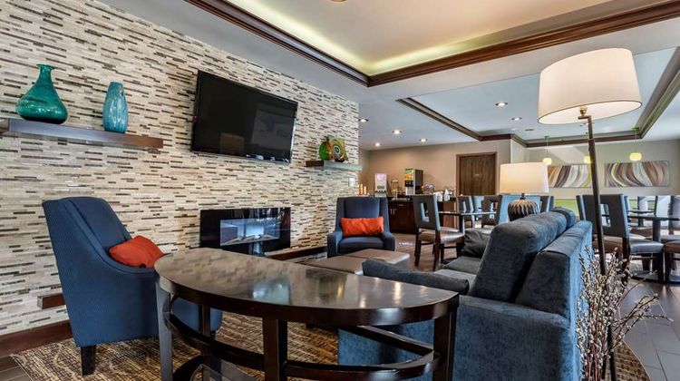 Comfort Inn & Suites Lobby
