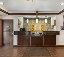Comfort Inn & Suites Lobby