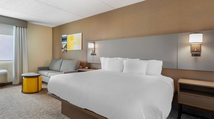 Comfort Inn & Suites Suite