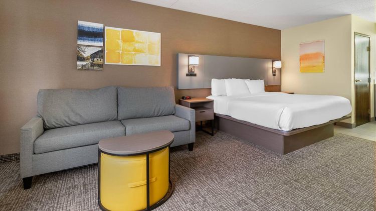 Comfort Inn & Suites Suite
