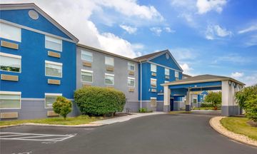 Comfort Inn & Suites