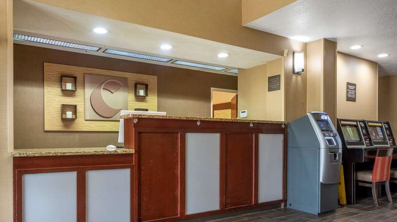 <b>Comfort Inn Meadowlands Lobby</b>. Images powered by <a href="https://iceportal.shijigroup.com/" title="IcePortal" target="_blank">IcePortal</a>.