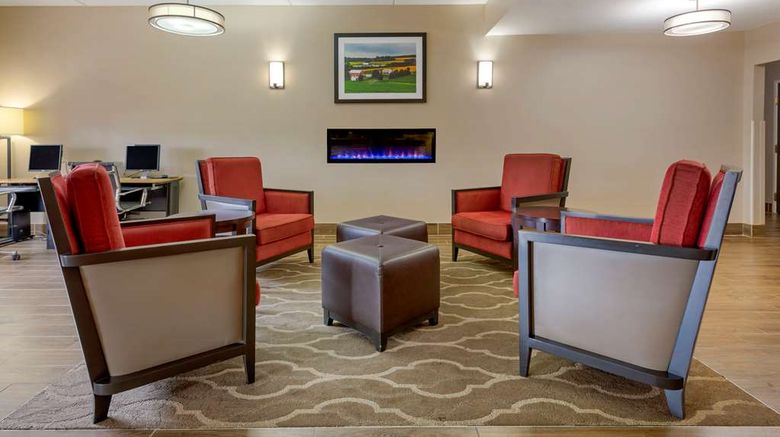 <b>Comfort Inn & Suites Wilkes-Barre Lobby</b>. Images powered by <a href="https://iceportal.shijigroup.com/" title="IcePortal" target="_blank">IcePortal</a>.