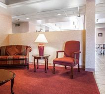 Quality Inn Midway Lobby