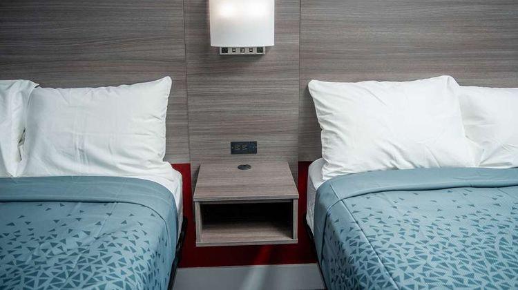 Econo Lodge Clarks Summit Scranton Room