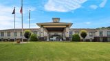 Quality Inn & Suites Exterior