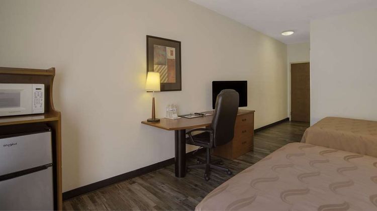 Quality Inn & Suites Room