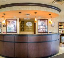 Comfort Suites Edinboro Lobby
