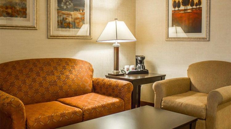 Comfort Suites Edinboro Room