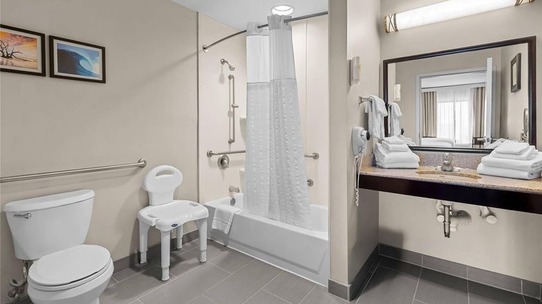 <b>Comfort Suites Edinboro Room</b>. Images powered by <a href="https://iceportal.shijigroup.com/" title="IcePortal" target="_blank">IcePortal</a>.