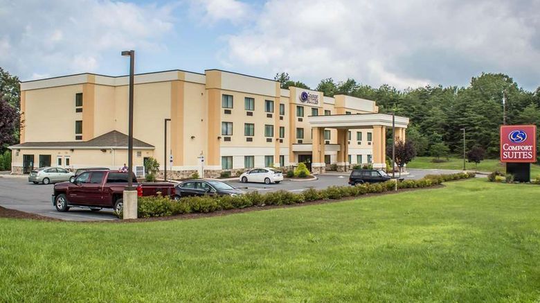 <b>Comfort Suites Lewisburg Exterior</b>. Images powered by <a href="https://iceportal.shijigroup.com/" title="IcePortal" target="_blank">IcePortal</a>.