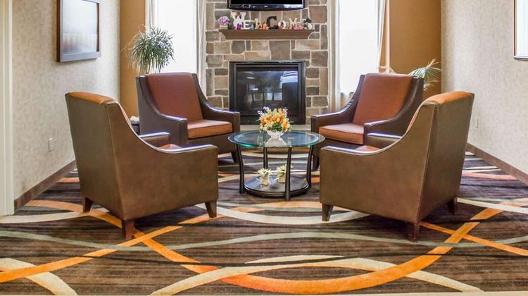 Comfort Suites Lewisburg Lobby