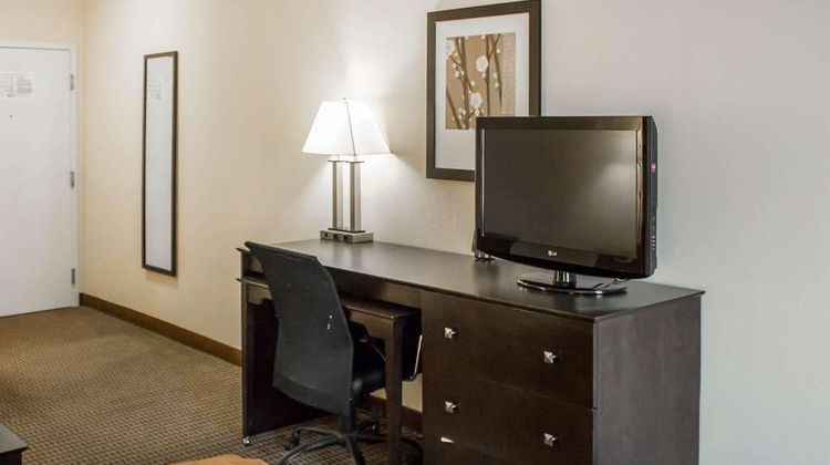 Comfort Suites Lewisburg Suite