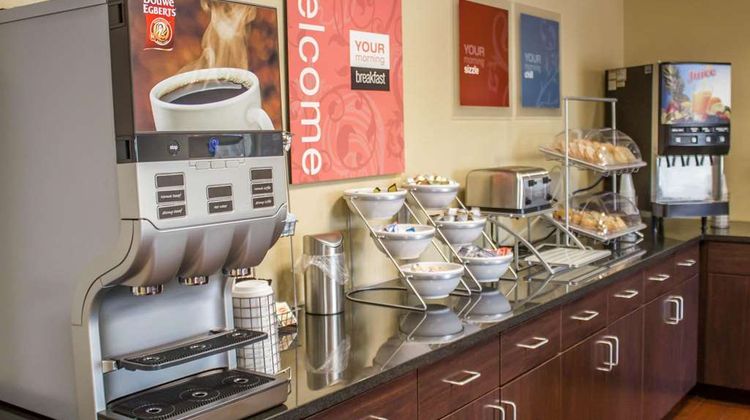 Comfort Suites Lewisburg Restaurant