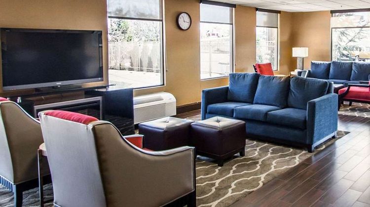 Quality Inn & Sts NJ State Capital Area Lobby