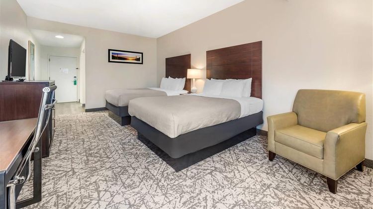 Quality Inn & Sts NJ State Capital Area Suite