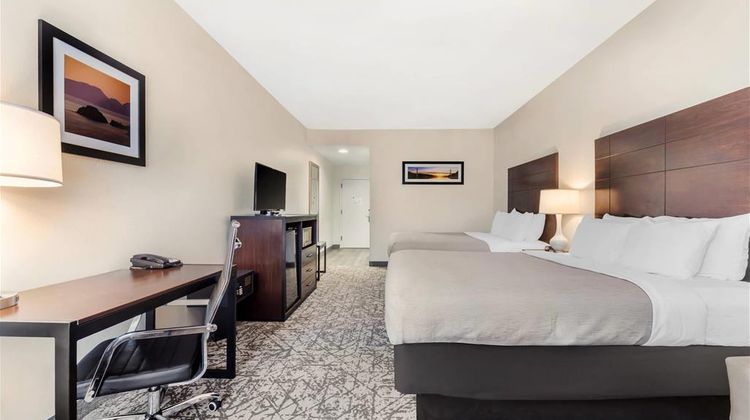Quality Inn & Sts NJ State Capital Area Suite