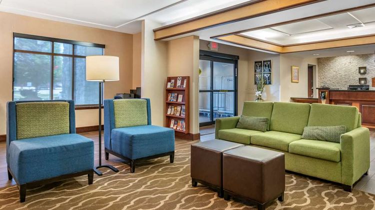Comfort Inn Williamsport Lobby