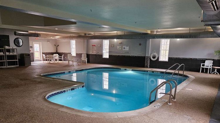 Mainstay Suites Grantville Hershey North Pool