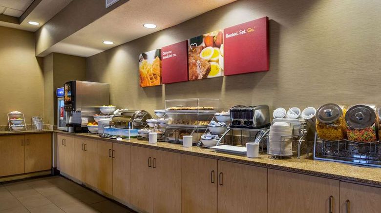 <b>Comfort Suites Gettysburg Restaurant</b>. Images powered by <a href="https://iceportal.shijigroup.com/" title="IcePortal" target="_blank">IcePortal</a>.