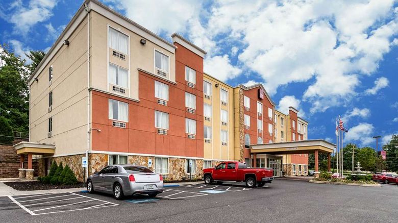 <b>Comfort Suites Gettysburg Exterior</b>. Images powered by <a href="https://iceportal.shijigroup.com/" title="IcePortal" target="_blank">IcePortal</a>.