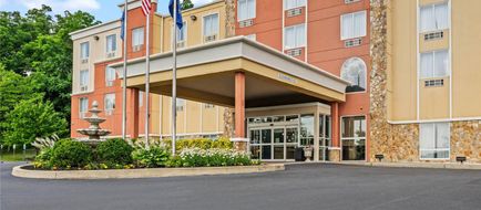 Comfort Suites Gettysburg Exterior