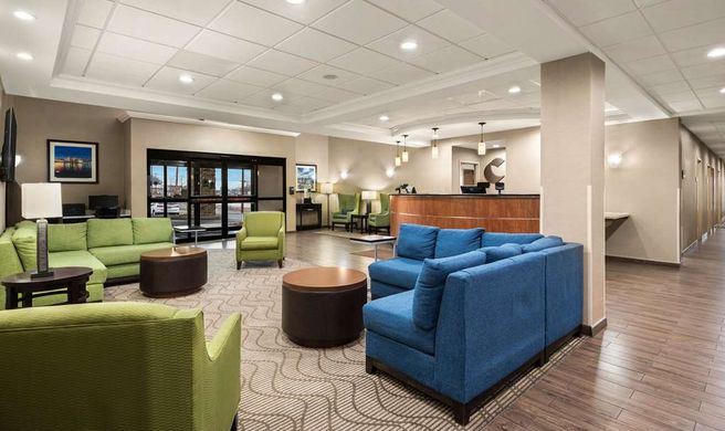 Comfort Suites Hummelstown Lobby