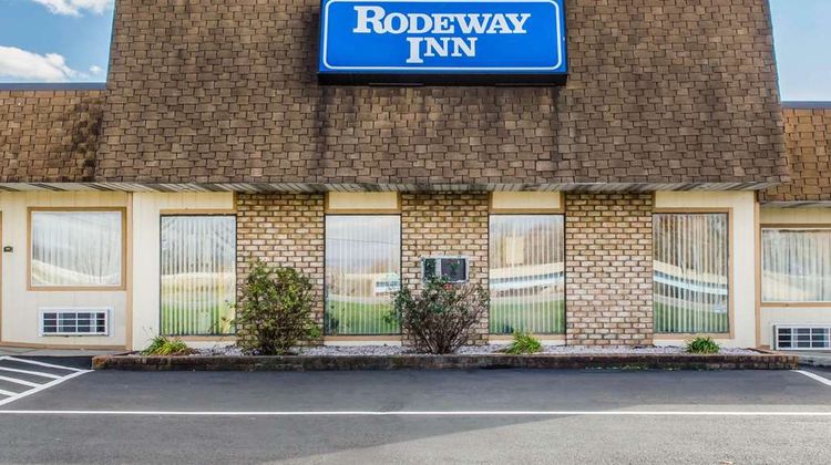 Rodeway Inn Shippensburg Exterior