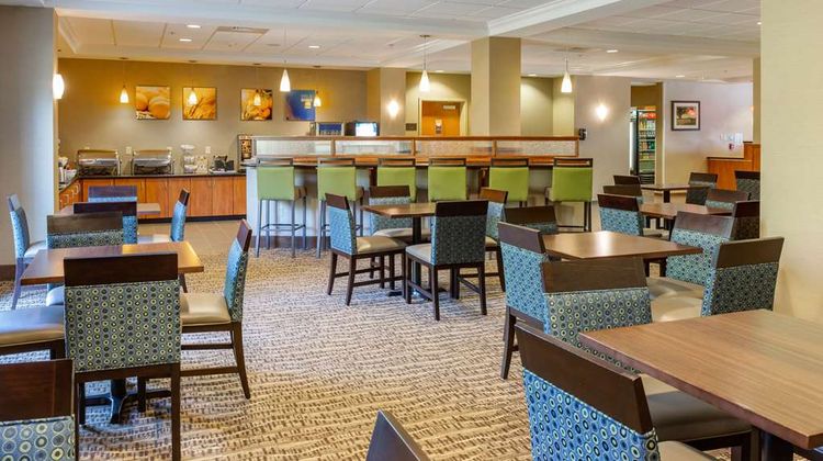 Comfort Suites Amish Country Restaurant