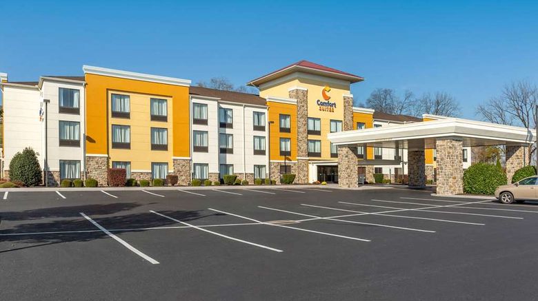<b>Comfort Suites Amish Country Exterior</b>. Images powered by <a href="https://iceportal.shijigroup.com/" title="IcePortal" target="_blank">IcePortal</a>.