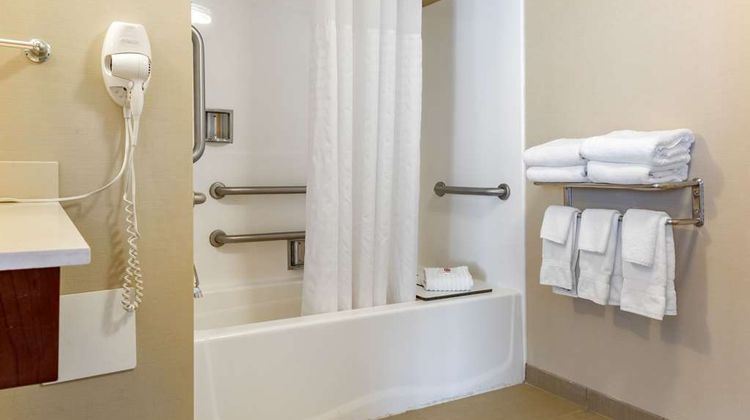 Comfort Suites Amish Country Room