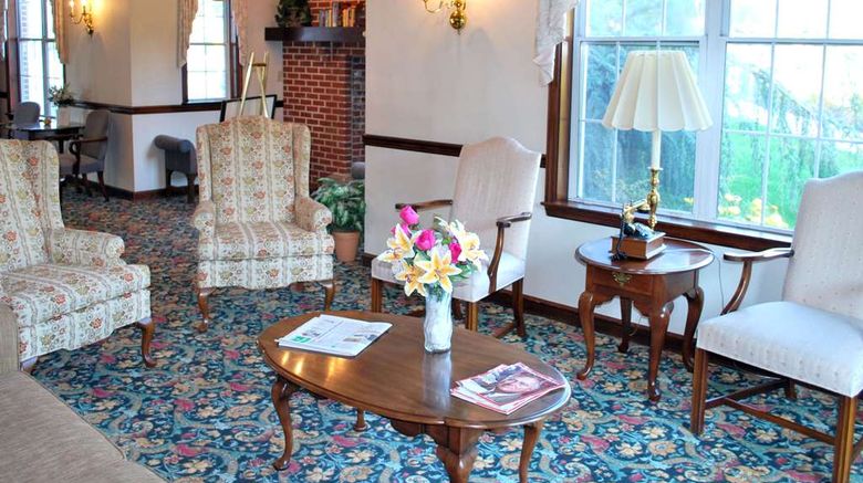 <b>Rodeway Inn & Suites Lantern Lodge Lobby</b>. Images powered by <a href="https://iceportal.shijigroup.com/" title="IcePortal" target="_blank">IcePortal</a>.