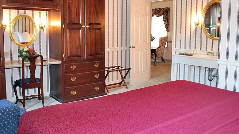 <b>Rodeway Inn & Suites Lantern Lodge Suite</b>. Images powered by <a href="https://iceportal.shijigroup.com/" title="IcePortal" target="_blank">IcePortal</a>.