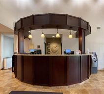 Comfort Suites Lobby