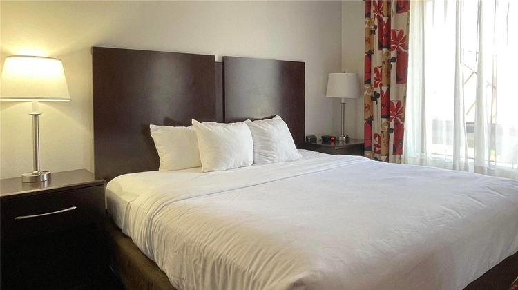Comfort Suites Suite