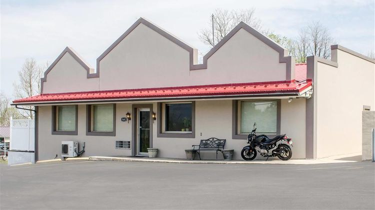 Econo Lodge Exterior